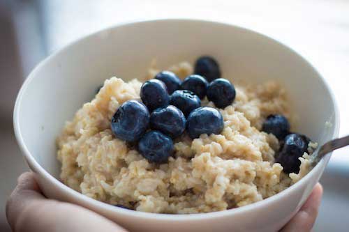 healthy-breakfast-ideas-pumpkin-oatmeal